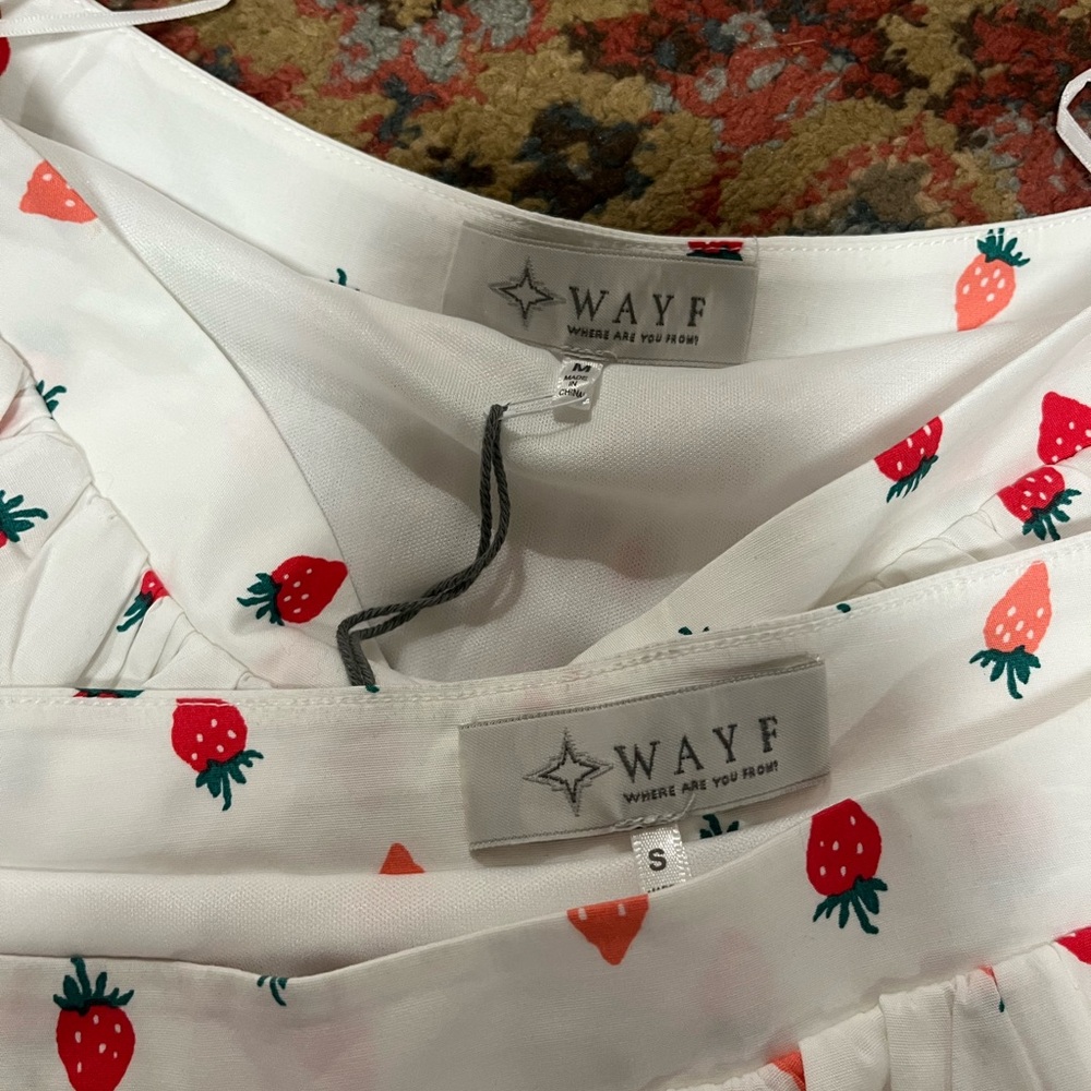 NWT WAYF strawberry skirt - Picture 4 of 5